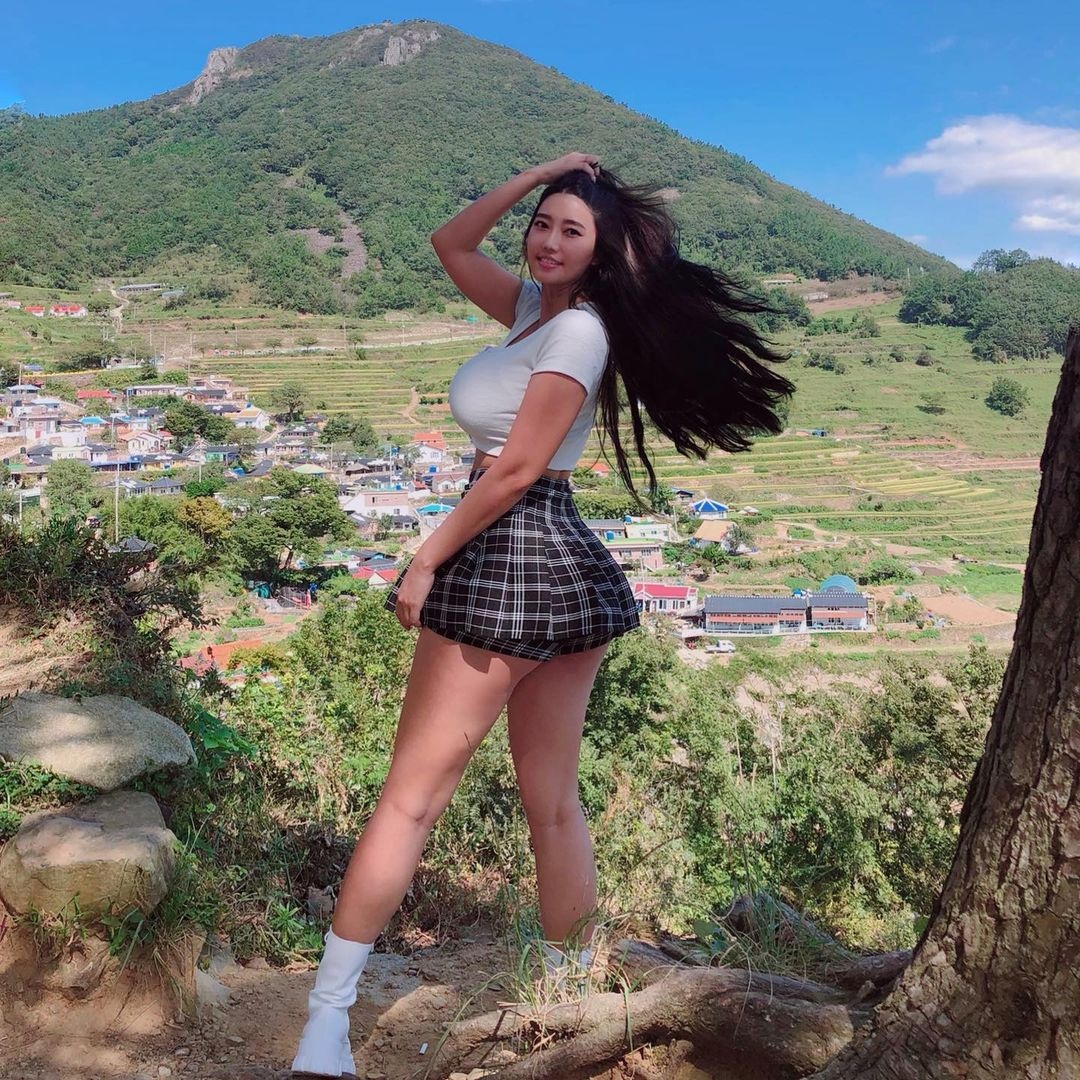nguoi mau ngoai co chup anh ao tam anh 4