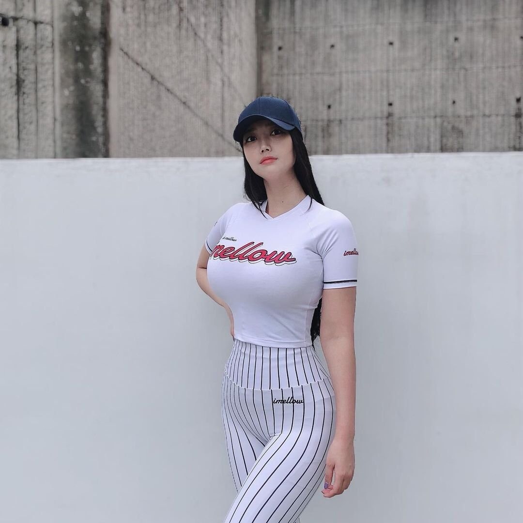 nguoi mau ngoai co chup anh ao tam anh 3