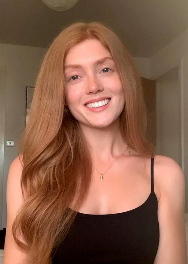 mat moc cua thi sinh hoa hau Anh anh 5