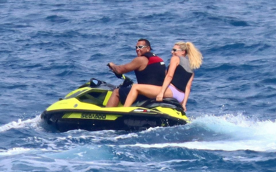 bạn trai cũ tiếp cận jennifer lopez ảnh 2 ban trai cu tiep can jennifer lopez anh 2