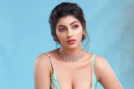 Nu dien vien An Do lai xe gay tai nan hinh anh