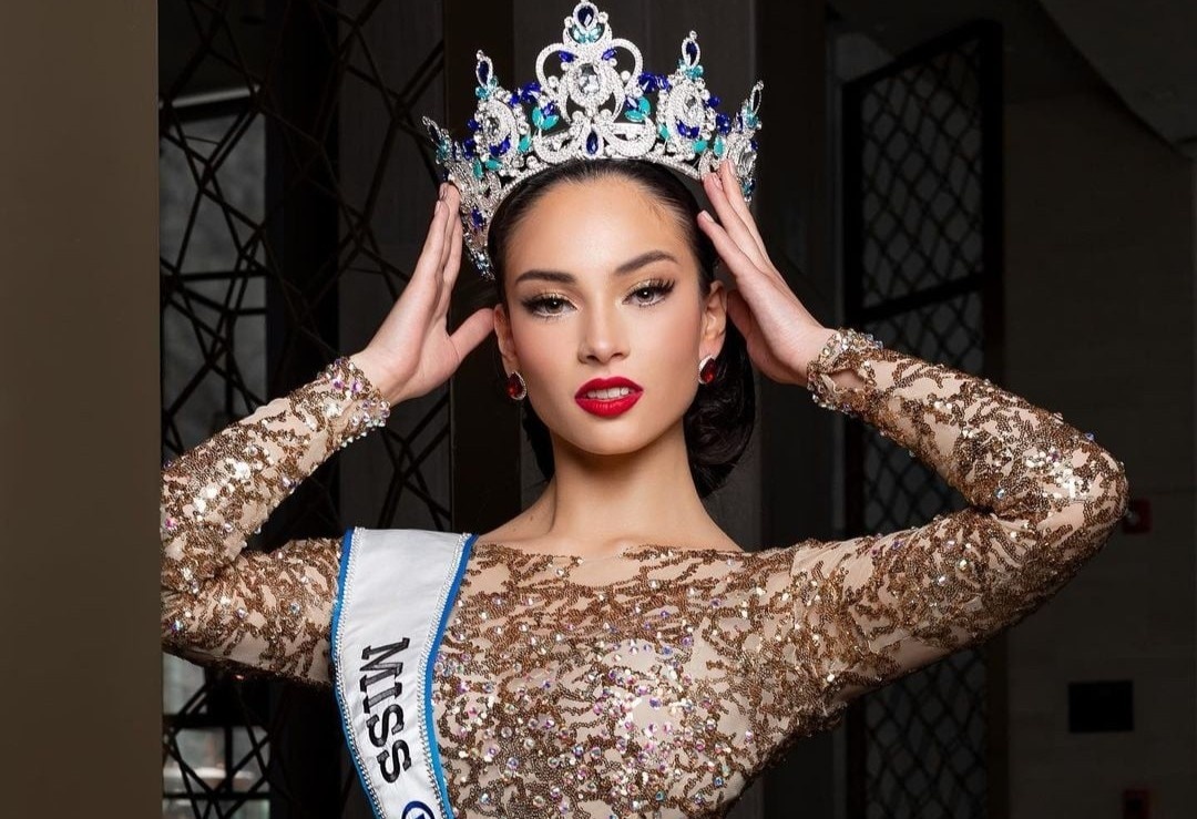 Vu cong ballet 21 tuoi dang quang hoa hau Chile hinh anh