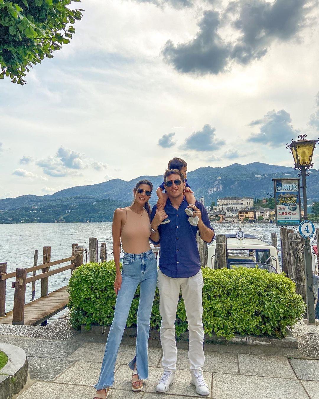 hoa hau dang quang o viet nam anh 15