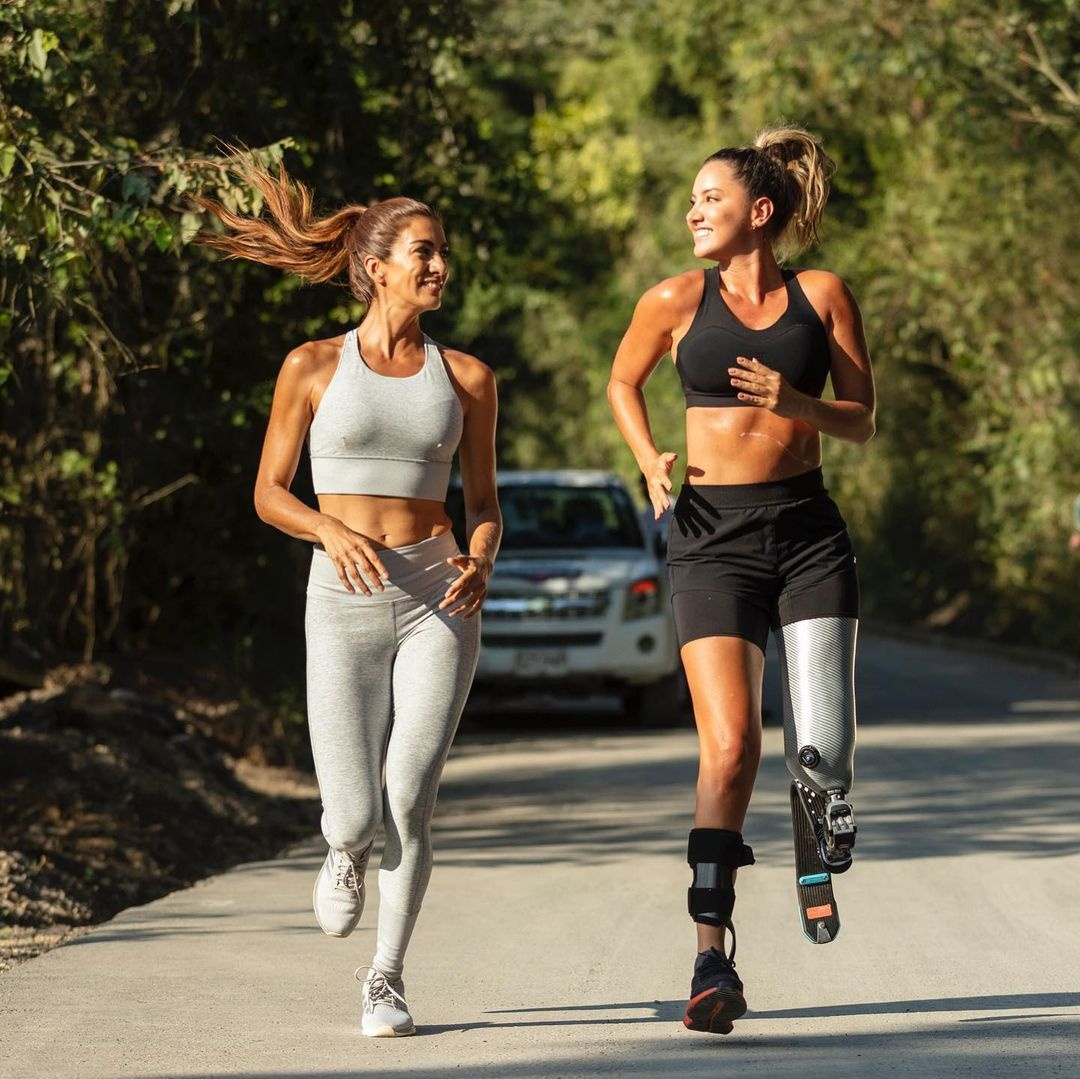 hoa hau colombia phau thuat cua chan anh 11