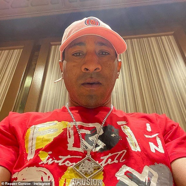 nam rapper bi ban chet anh 1