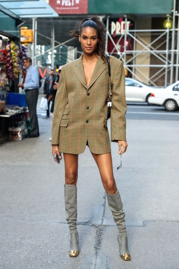 nguoi mau victoria's secret chan dai 1, 2 m anh 4