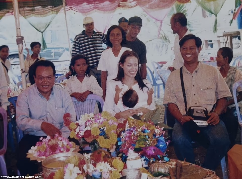 lý do angelina jolie nhận nuôi maddox ảnh 5 ly do angelina jolie nhan nuoi maddox anh 5