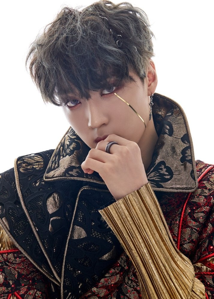 Thành viên nhóm nhạc được đặt theo tên 7 vị vua của thế giới ảnh 6 Thanh vien nhom nhac duoc dat theo ten 7 vi vua cua the gioi anh 6