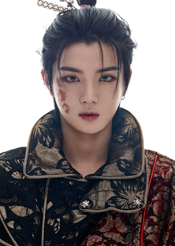 Thành viên nhóm nhạc được đặt theo tên 7 vị vua của thế giới ảnh 5 Thanh vien nhom nhac duoc dat theo ten 7 vi vua cua the gioi anh 5