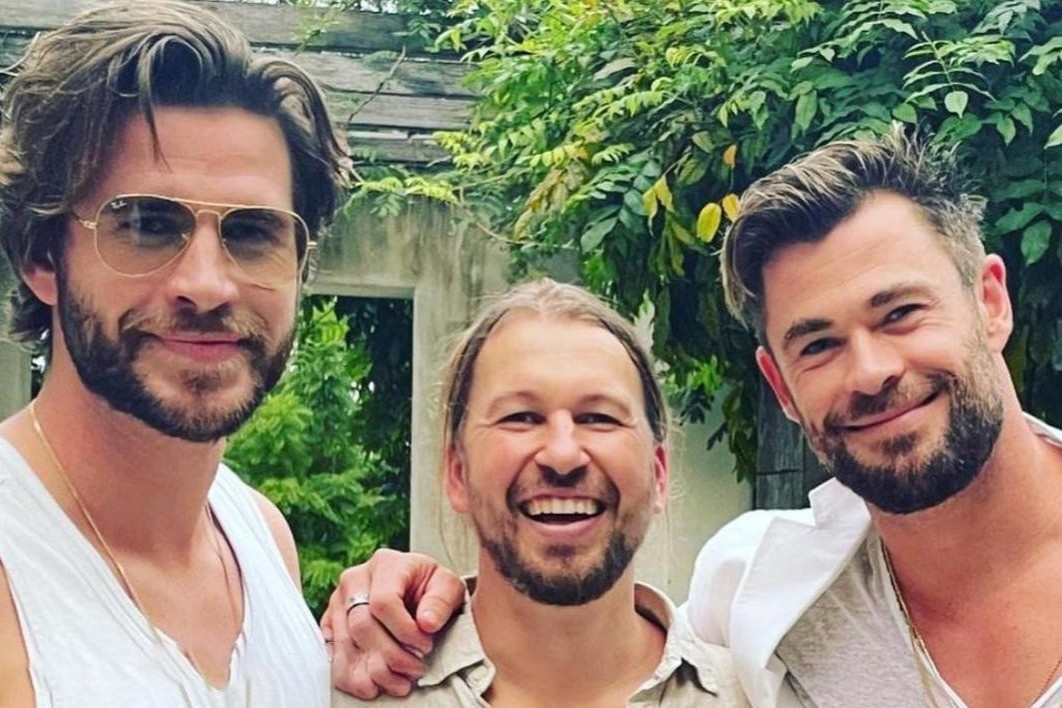 Liam Hemsworth tro lai dong phim sau thoi gian nghi dich hinh anh