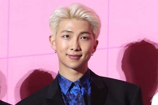 Truong nhom BTS tung hat nhac phim 'Fantastic Four' hinh anh