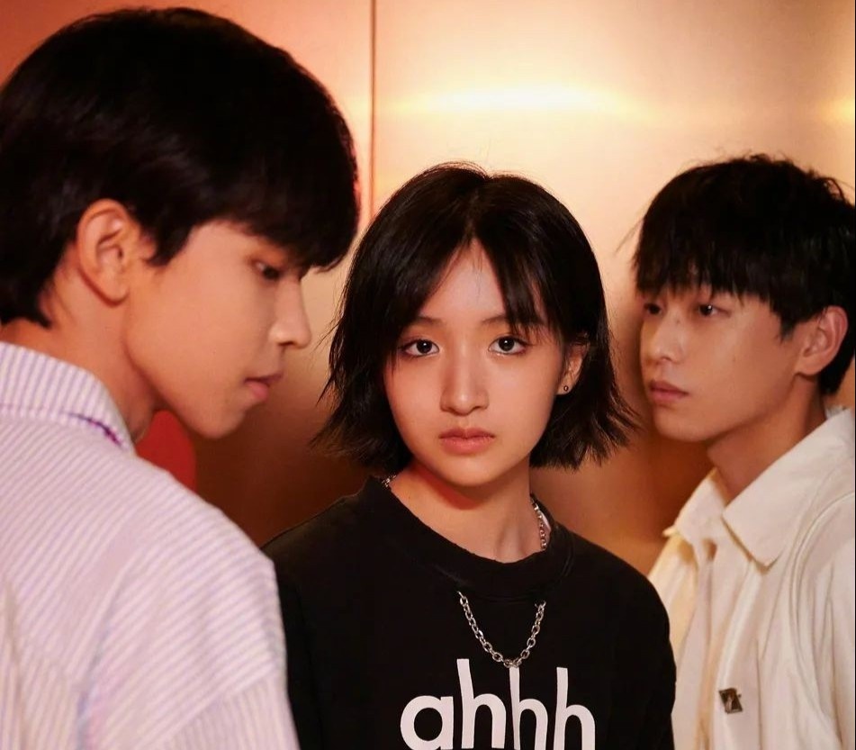 Nữ diễn viên 17 tuổi được chú ý ở Trung Quốc ảnh 3 Nu dien vien 17 tuoi duoc chu y o Trung Quoc anh 3