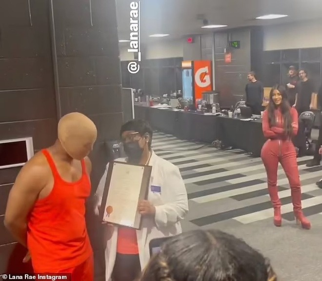 kim kardashian hen ho kanye west anh 3