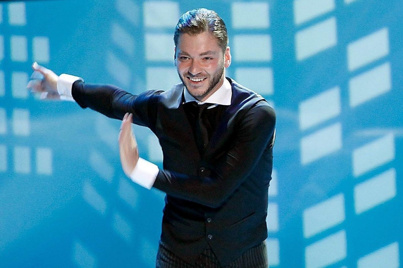 Vu cong qua doi o tuoi 33 hinh anh