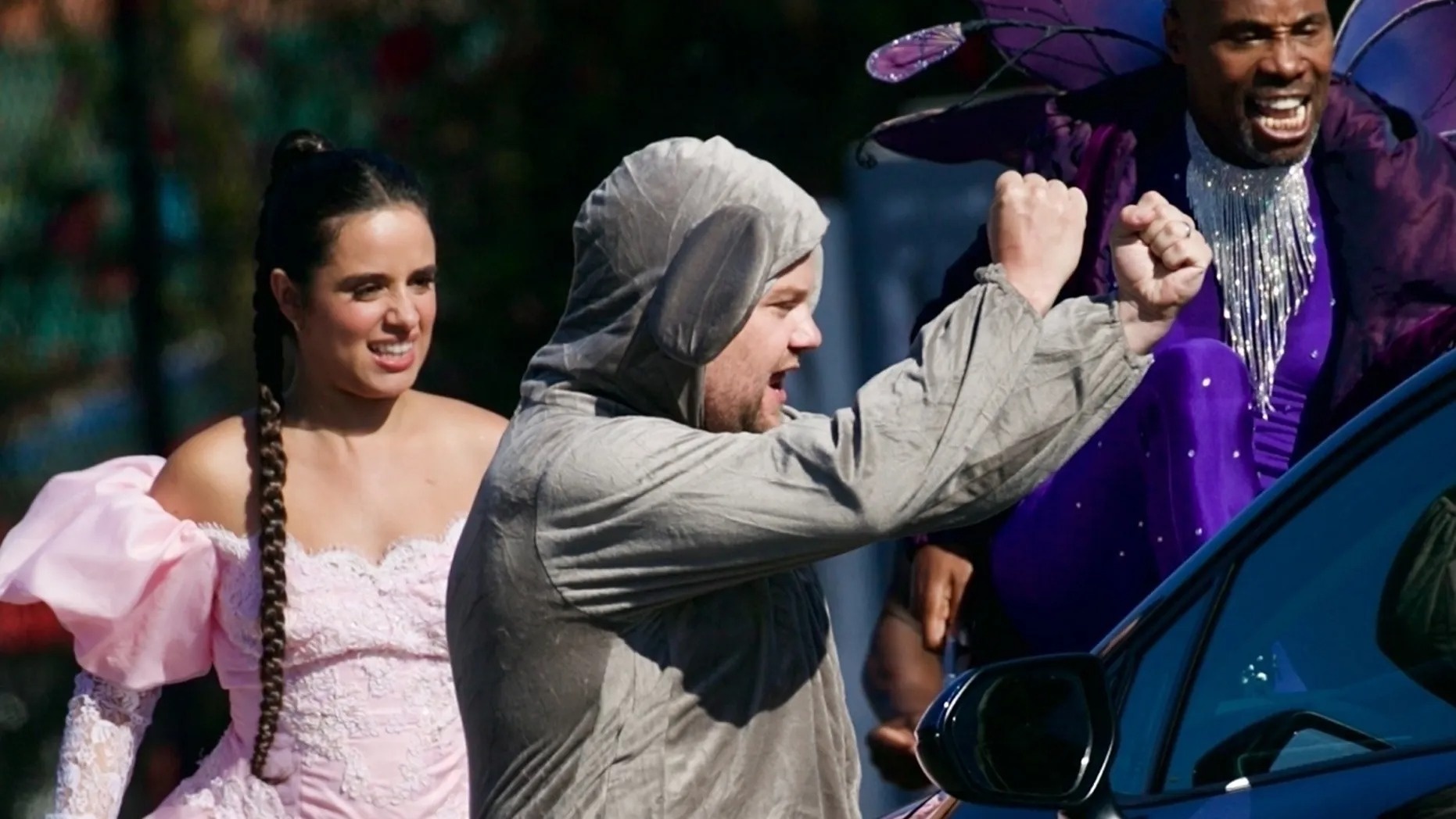 diễn viên Cinderella cản trở giao thông ảnh 1 dien vien Cinderella can tro giao thong anh 1