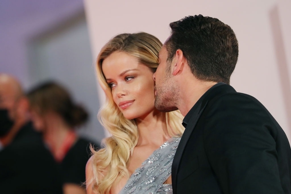 khach moi mac vay o lien hoan phim venice anh 3