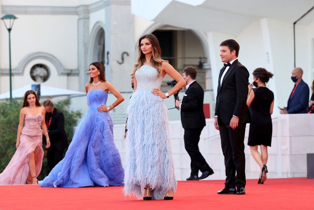 khach moi mac vay o lien hoan phim venice anh 14