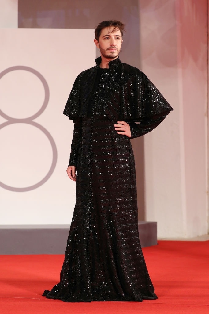 Khoảnh khắc gây tranh cãi ở LHP Venice ảnh 13 Khoanh khac gay tranh cai o LHP Venice anh 13