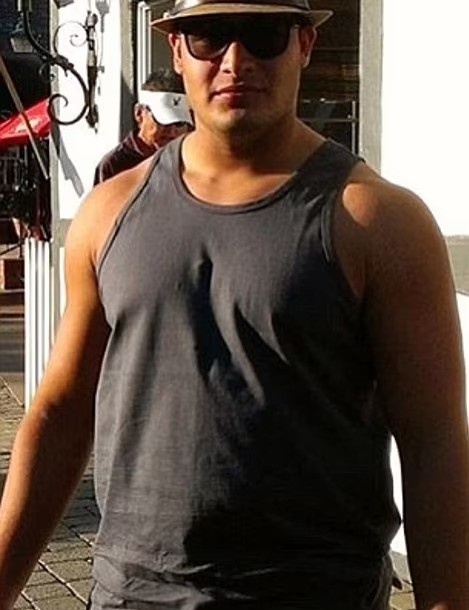 Cơ bụng 6 múi của hôn phu Britney Spears ảnh 2 Co bung 6 mui cua hon phu Britney Spears anh 2