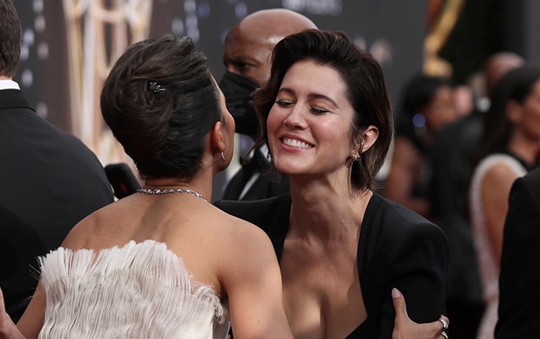 Emmy 2021 bi chi trich khong tuan thu quy tac chong dich hinh anh