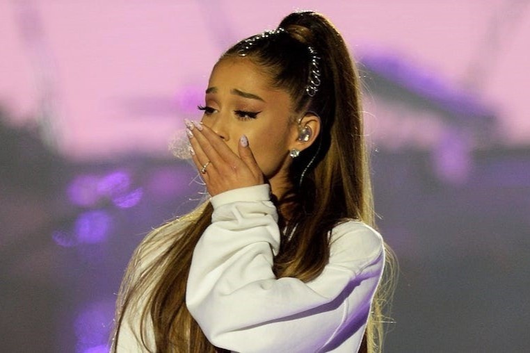 Ariana Grande bi doa giet hinh anh