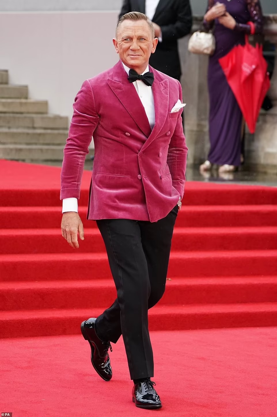 Daniel Craig ở buổi chiếu No Time To Die  ảnh 1 Daniel Craig o buoi chieu No Time To Die anh 1
