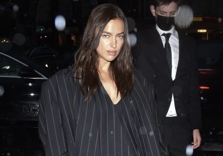 Dan sieu mau quy tu trong dem thoi trang hinh anh