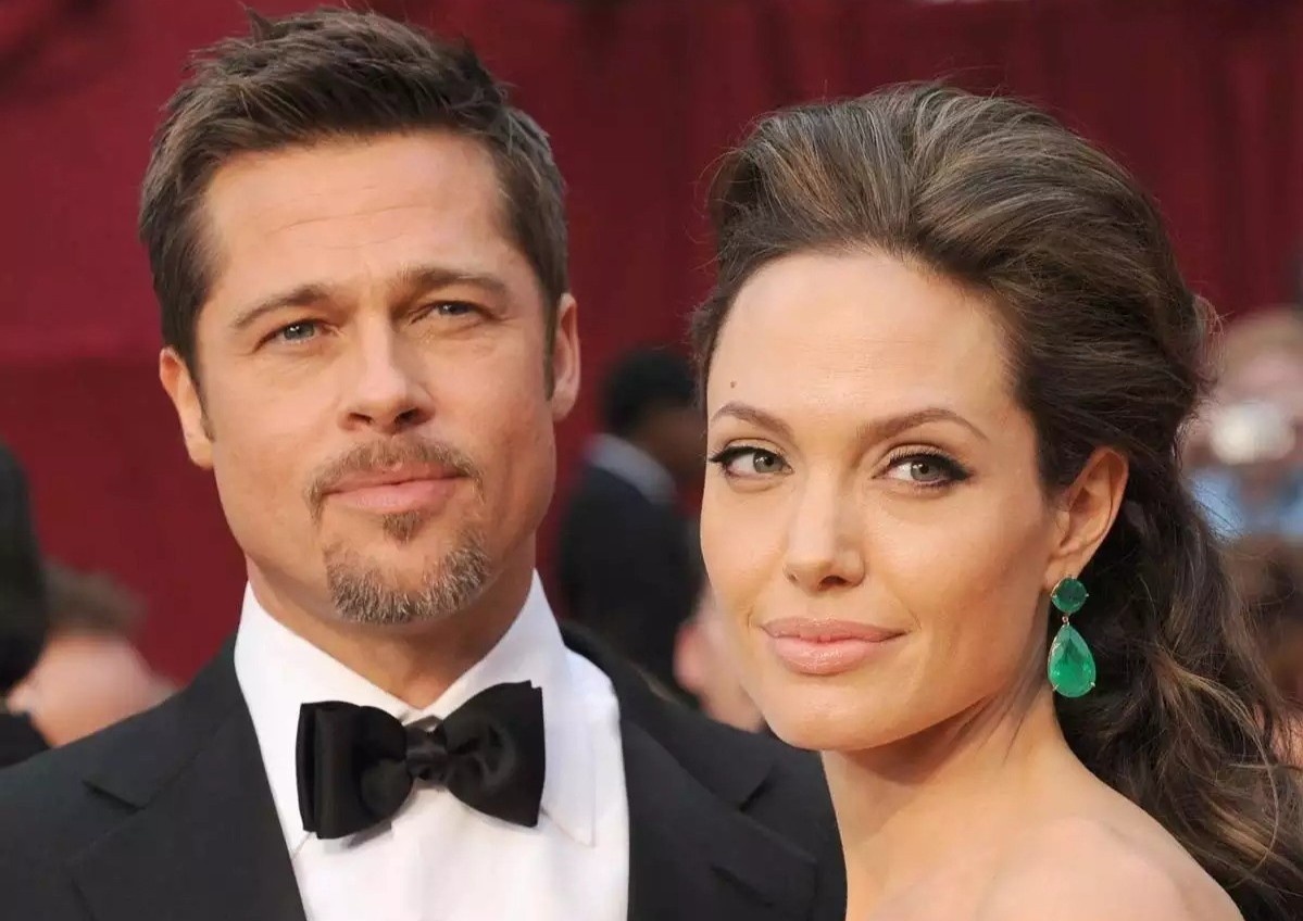 Angelina Jolie ban nua co phan trong tai san chung voi Brad Pitt hinh anh