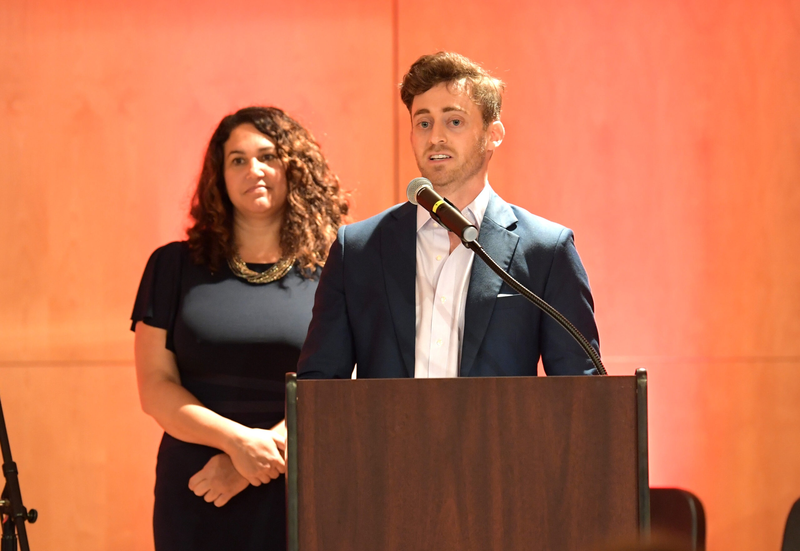 tranh cai viec su dung sung tren phim truong anh 3