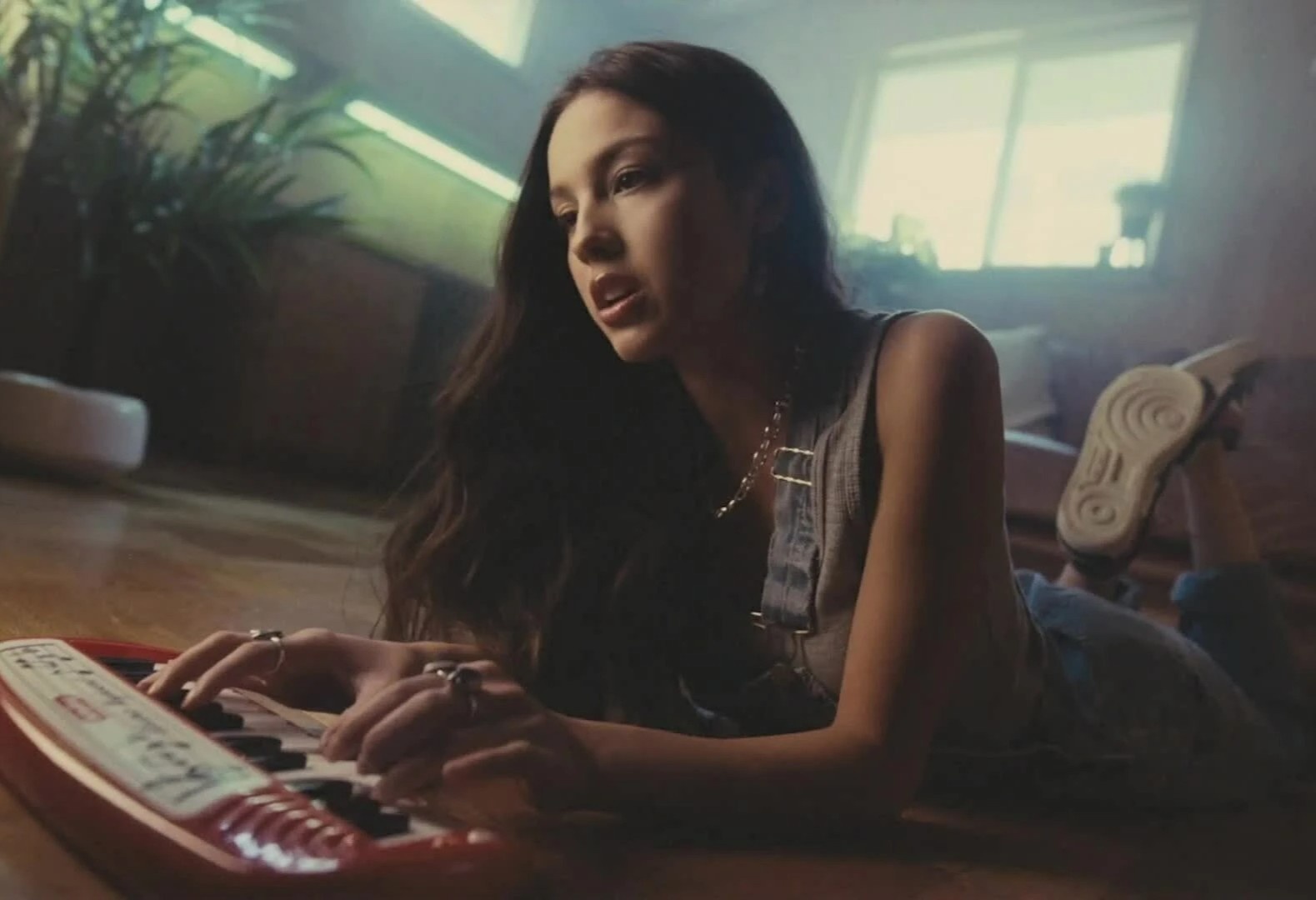 hiện tượng âm nhạc gen Z Olivia Rodrigo ảnh 2 hien tuong am nhac gen Z Olivia Rodrigo anh 2