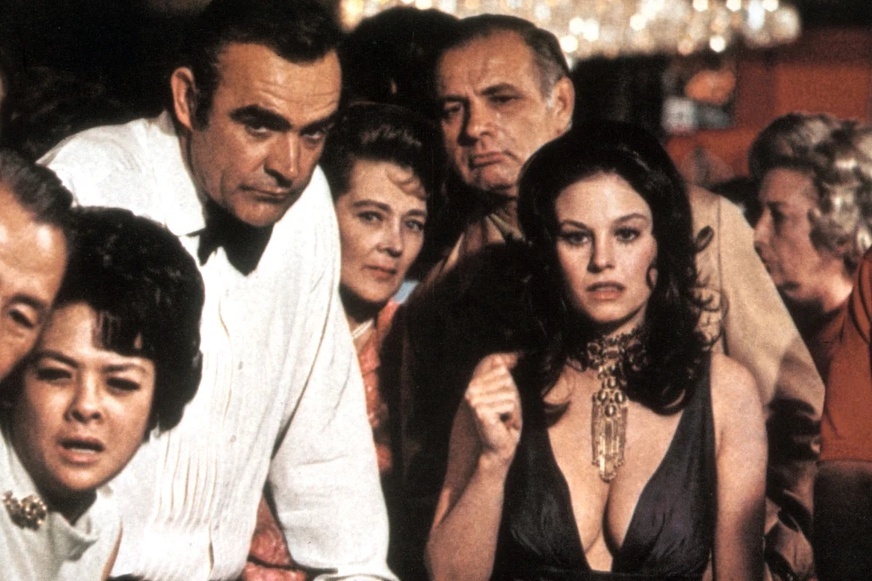 Bond girl Lana Wood tung ngoai tinh voi Sean Connery hinh anh