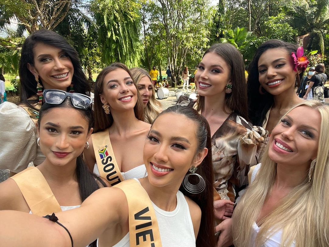 Thuy Tien lot top 5 Hoa hau Hoa binh Quoc te anh 7