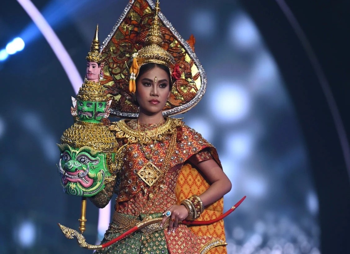 su co trang phuc o hoa hau hoan vu anh 3