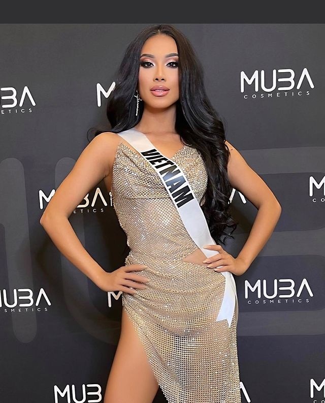 Kim Duyen lot top 16 Hoa hau hoan vu anh 7