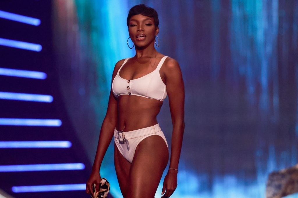 thi sinh Hoa hau Hoan vu dien ao tam anh 8