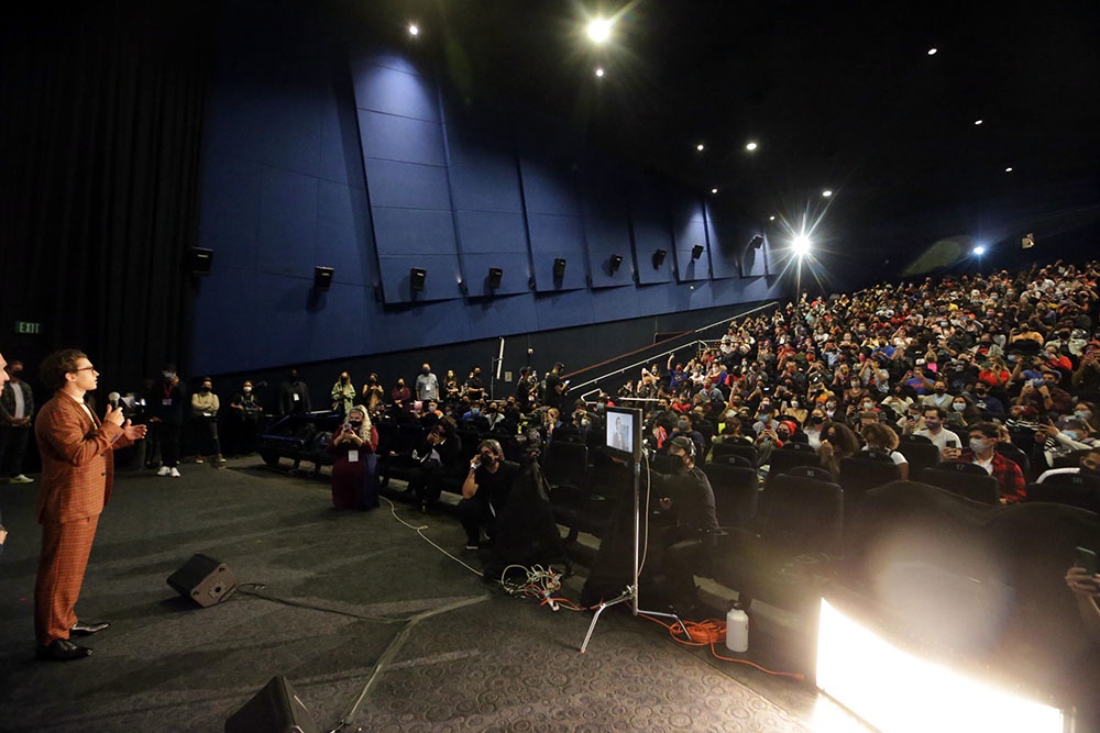 Tom Holland dong Spider-Man: No Way Home anh 2