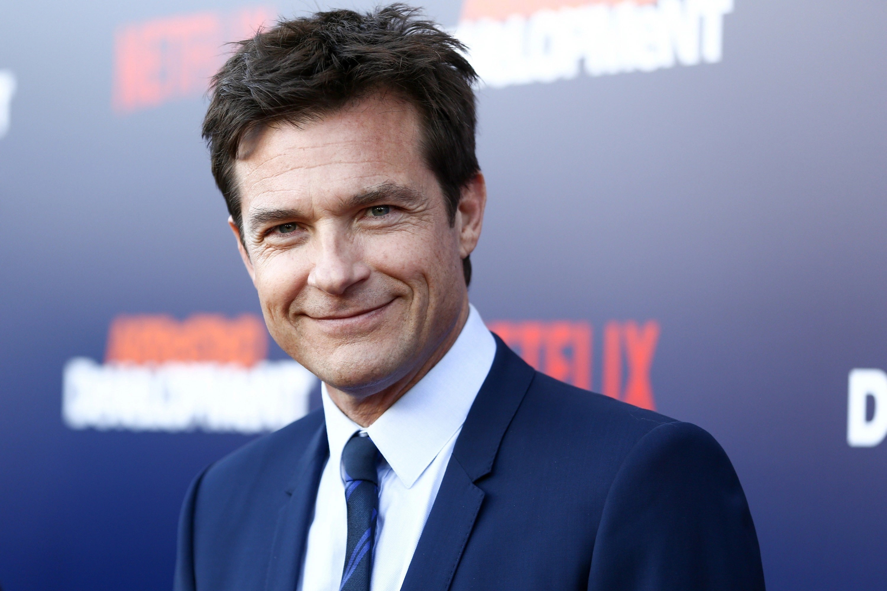Jason Bateman duoc vinh danh la Nguoi dan ong cua nam hinh anh