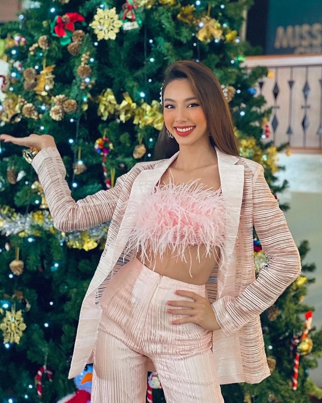 Phong cách của Hoa hậu Thùy Tiên sau đăng quang ảnh 6 Phong cach cua Hoa hau Thuy Tien sau dang quang anh 6