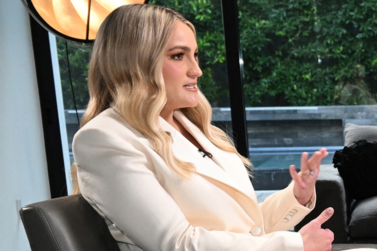 Britney Spears va em gai ran nut anh 1