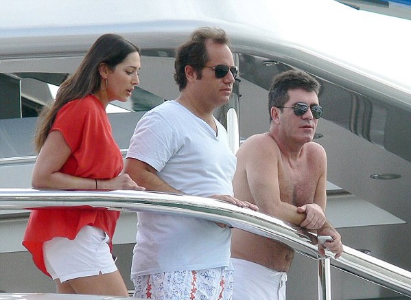 Moi tinh vung trom cua Simon Cowell anh 1