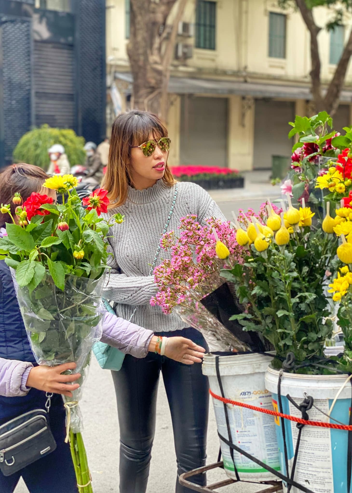 Nguoi mau Viet chuan bi tet Nham Dan anh 8