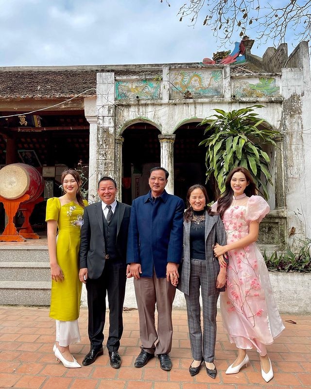 ngay dau nam cua hoa hau a hau Viet anh 6