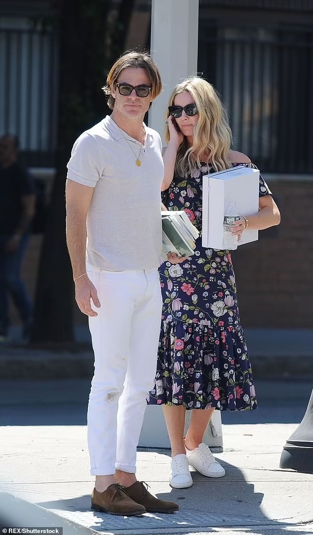 Tai tu Wonder Woman chia tay ban gai anh 2