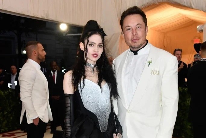 Grimes va Elon Musk chia tay anh 1
