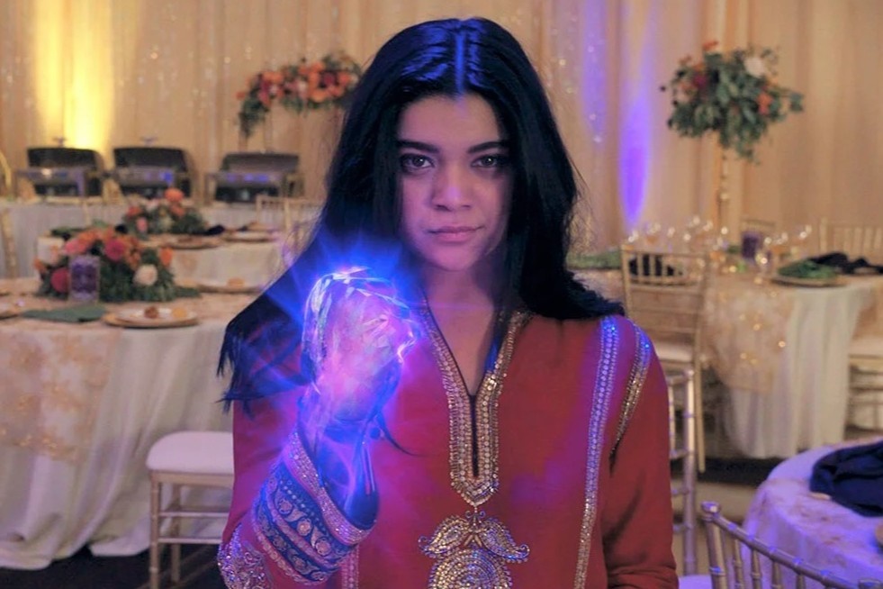 Sieu anh hung Hoi giao dau tien cua Marvel hinh anh