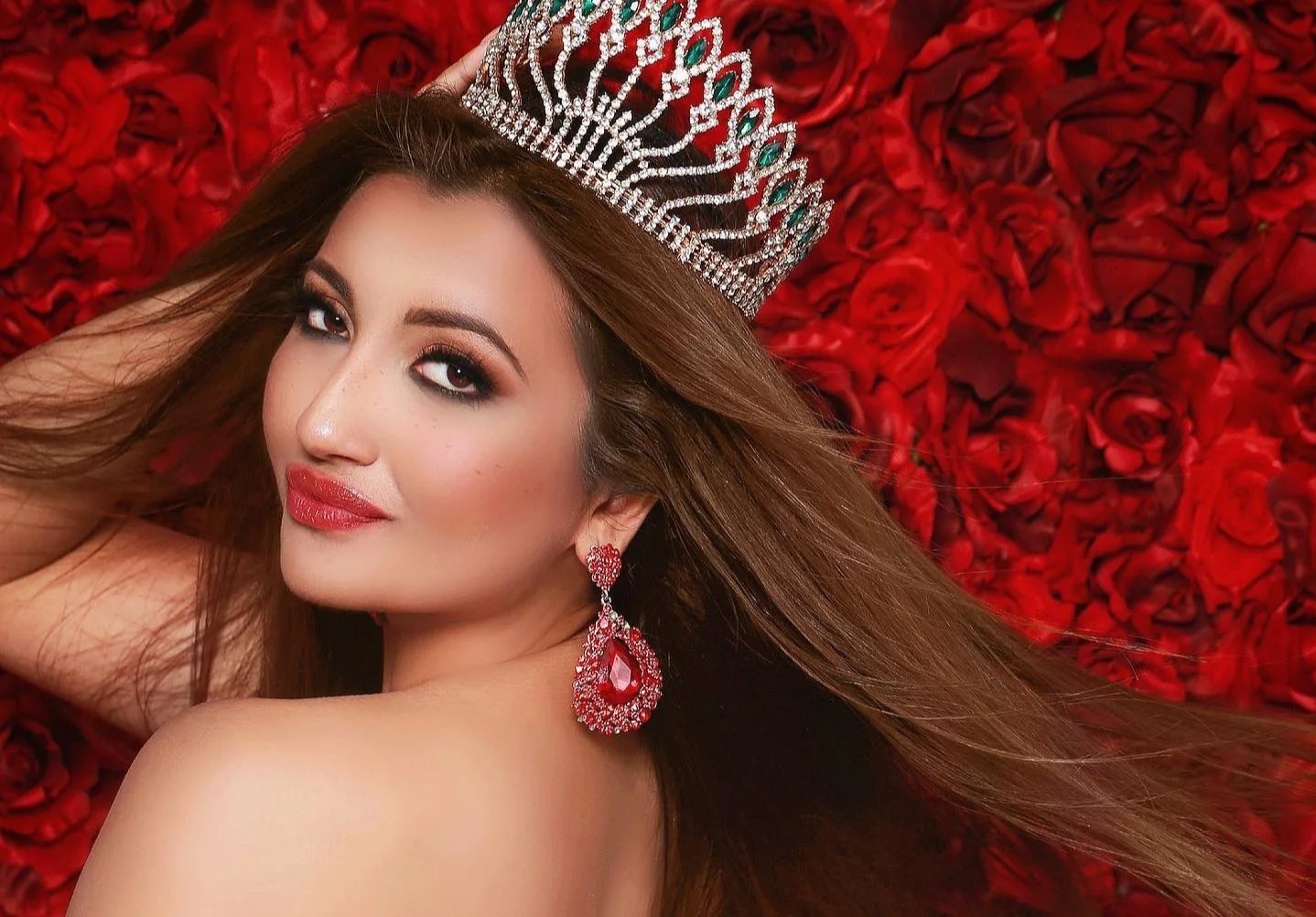 Bi kich cua Hoa hau My hinh anh