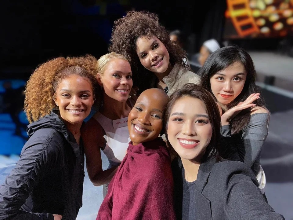 Do Thi Ha lot top 13 Hoa hau The gioi anh 11