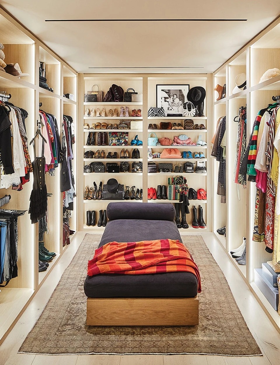 Vợ chồng Adam Levine bán cơ ngơi 57, 5 triệu USD ảnh 6 Vo chong Adam Levine ban co ngoi 57, 5 trieu USD anh 6