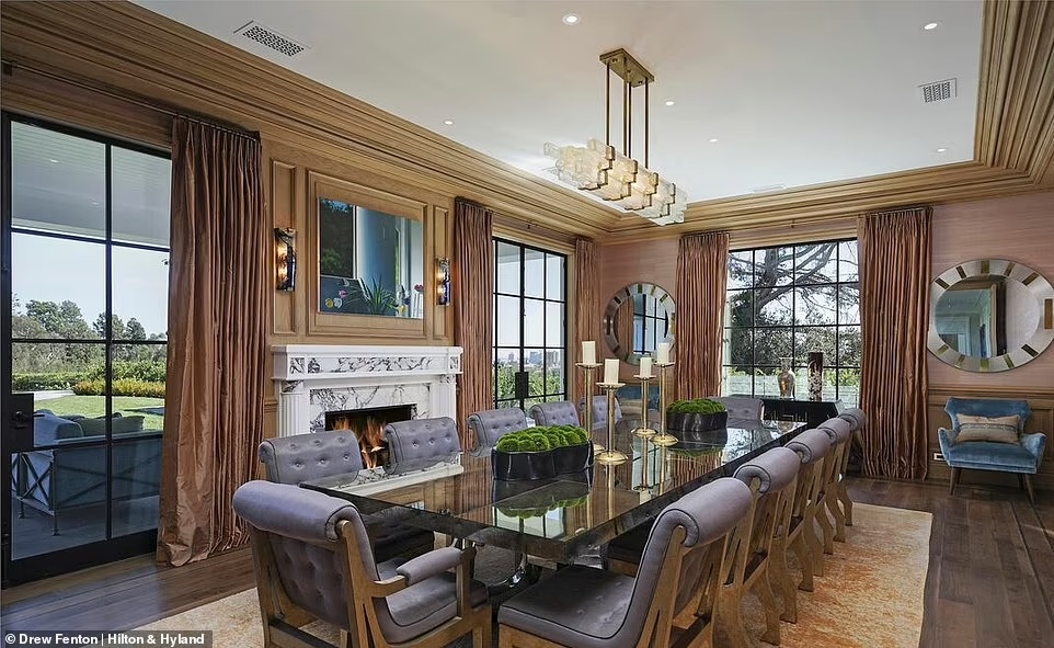 Jennifer Lopez va Ben Affleck tau dinh thu 50 trieu USD anh 3