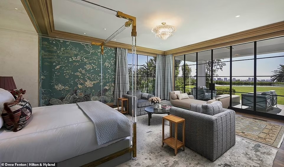 Jennifer Lopez va Ben Affleck tau dinh thu 50 trieu USD anh 4